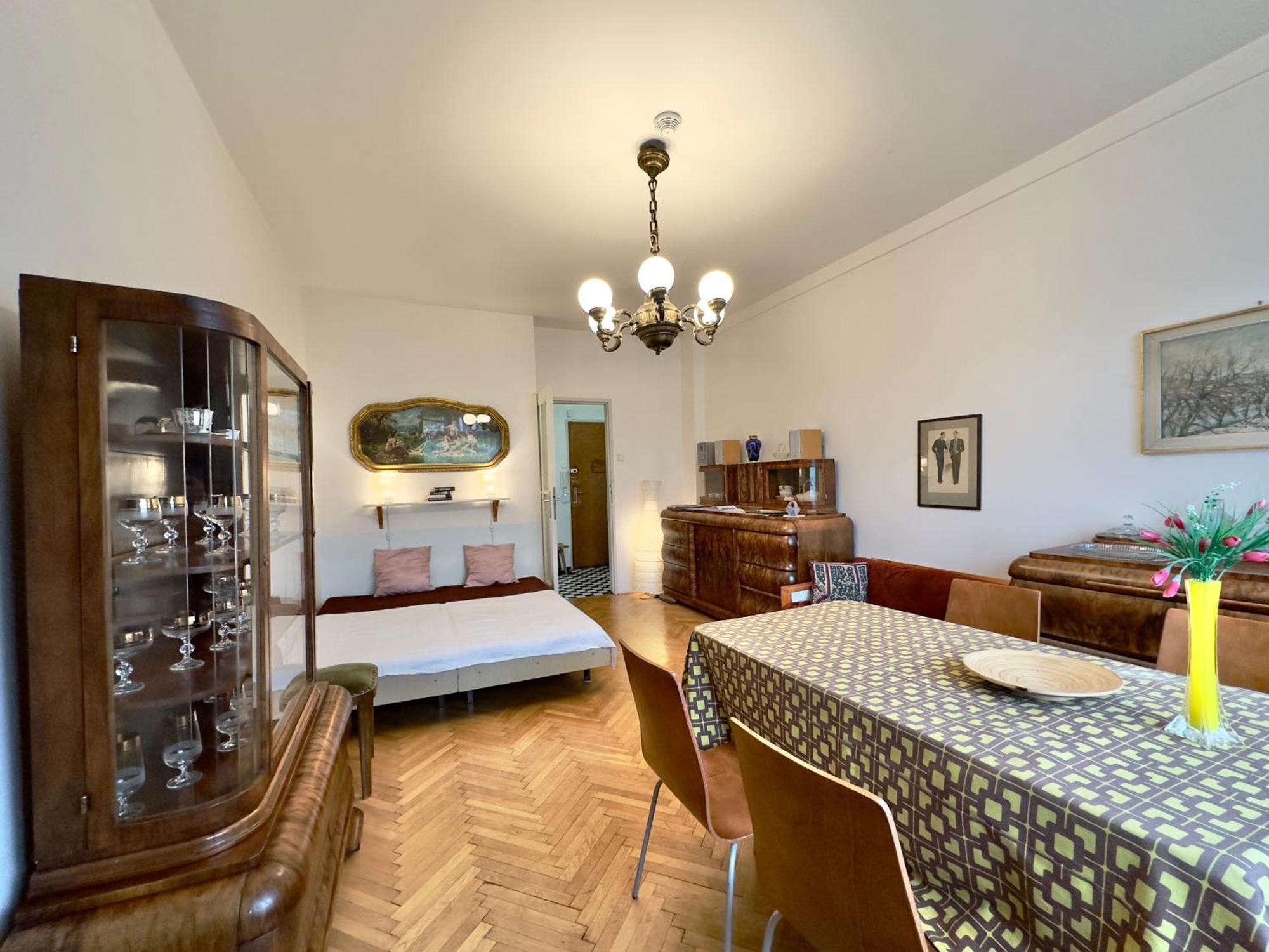 Apartment Sedlcanska - You Will Save Money Here - Equipped With Antique Furniture Прага Экстерьер фото