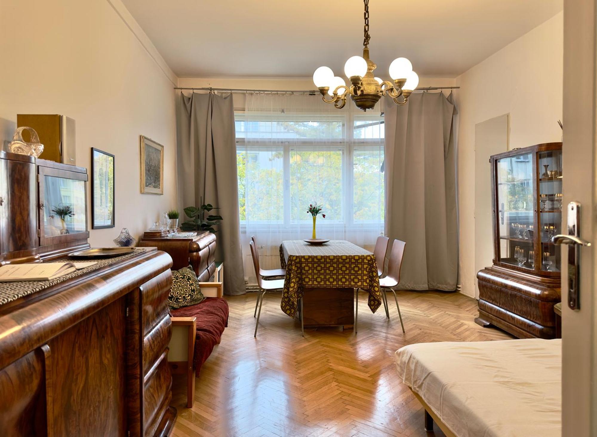 Apartment Sedlcanska - You Will Save Money Here - Equipped With Antique Furniture Прага Экстерьер фото